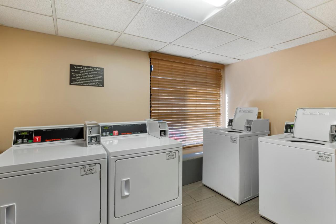 Best Western Plus Executive Hotel Richmond Dumbarton Eksteriør bilde